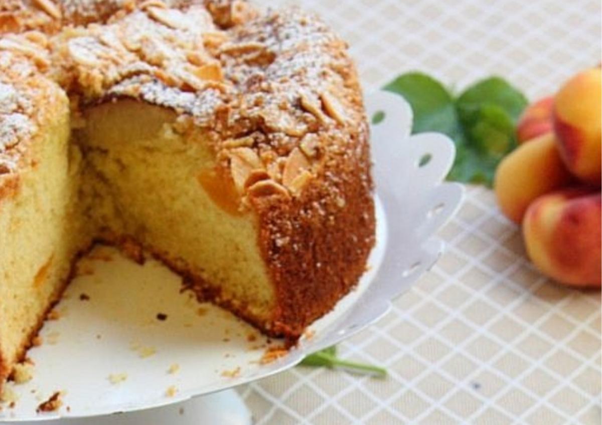 עוגת אפרסקים הפוכה קייצית - אילנית לוי, מנהלת אגף תרבות וספורט